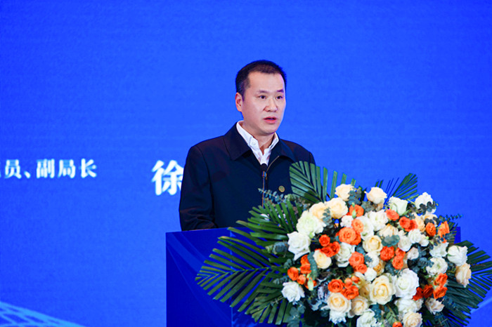 重庆市市场监督管理局党组成员、副局长，市消委会副会长徐军发布川渝消委组织合作成果_副本.jpg