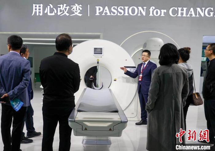 走进武汉健博会：智慧医疗“黑科技”齐亮相