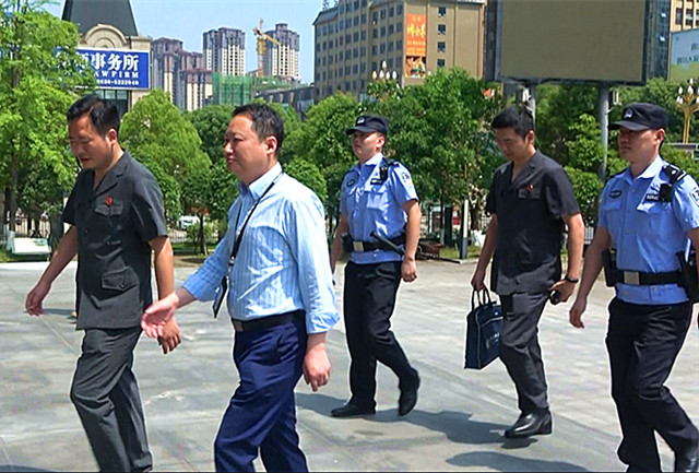 与大渡口法院汇合_副本.jpg
