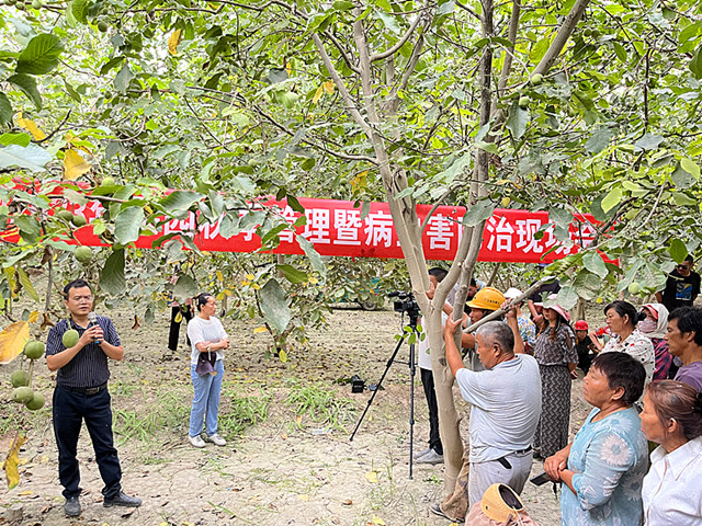8月22日，陈小飞教授回答职工问题_副本.jpg