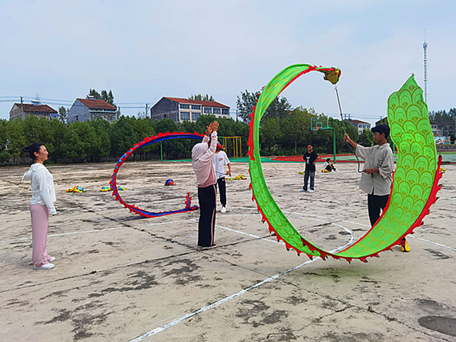 黄龙镇传统文化进校园1_副本.jpg