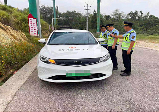 黎平县：开展道路运输行业集中整治行动_副本.jpg