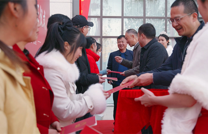 汝南县：“交房即发证”交出群众满意卷1_副本.jpg