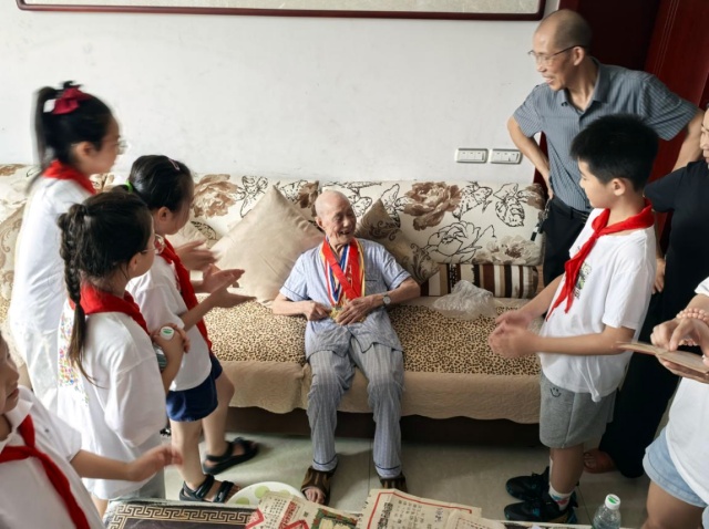 图片2_副本.jpg
