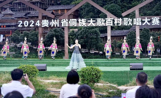 侗族群众演唱侗族大歌（石卫勇拍摄） (1)_副本.jpg