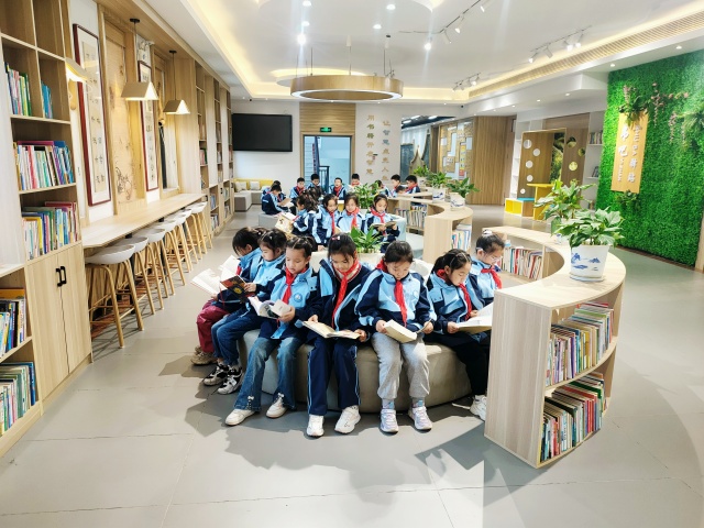 书吧3.jpg