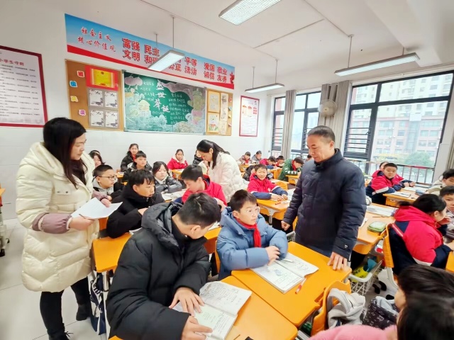 B8F7C3958A289BD42D1015198B53367E_副本.jpg