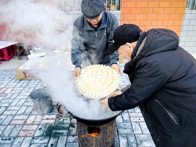 冬至活动煮饺子_副本.jpg