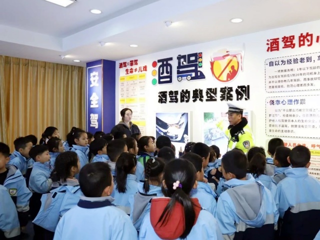 微信图片_20250109204704_副本.jpg