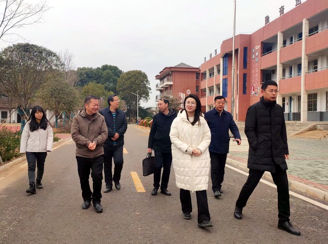 第一幅图，市长调研_副本.jpg